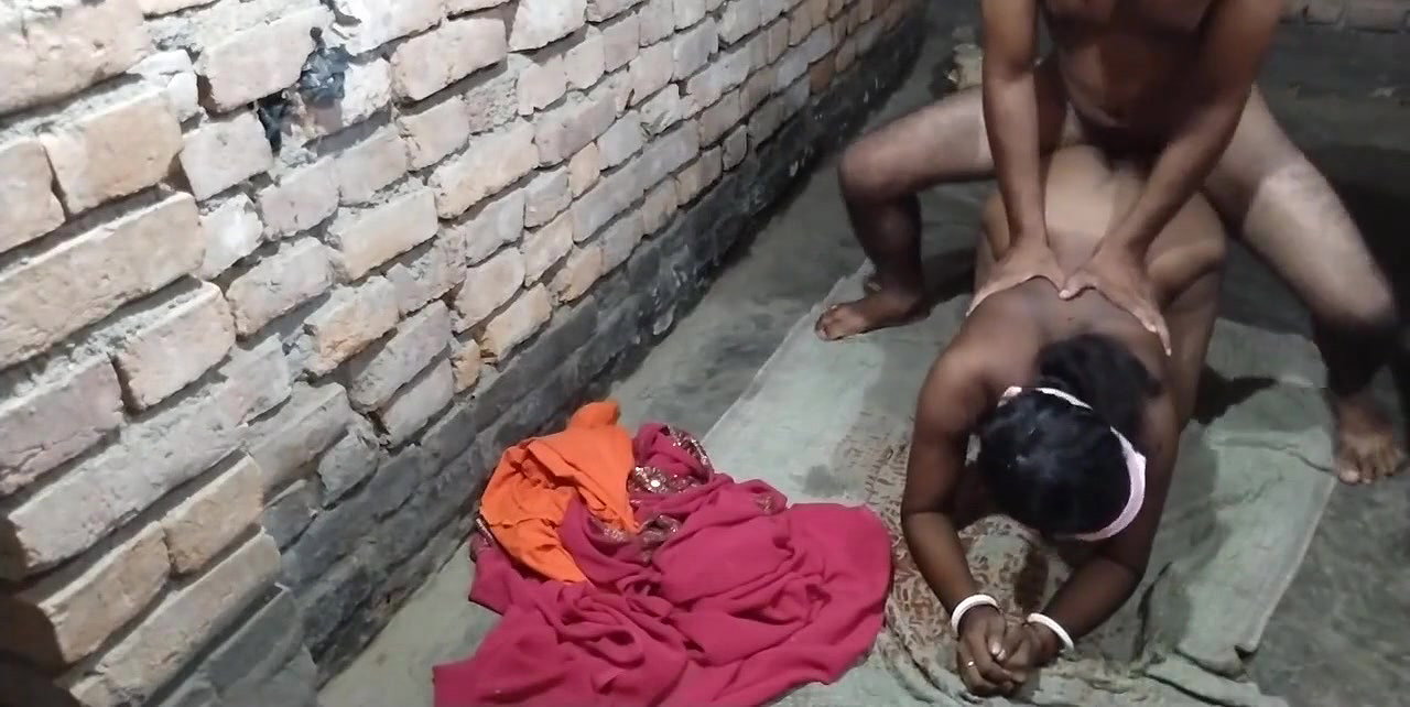 stepBrother Ne Apni Sotele Behen Ko Sweatme Akele Pake Choda