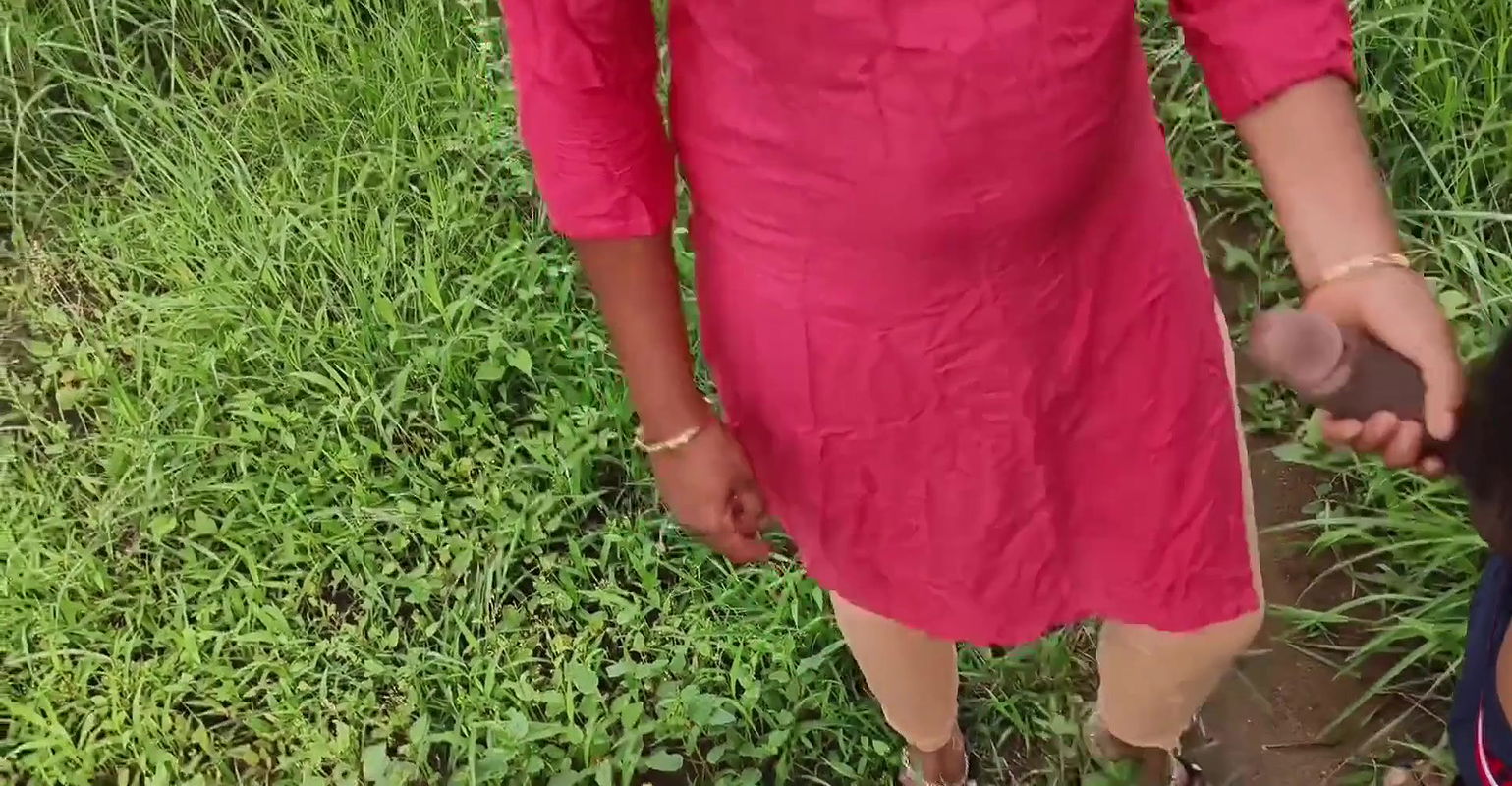 Seeing stepuncle’s thick black cock, the virgin stepniece’s chutney became wet and said to the stepuncle, please fuck my exemption