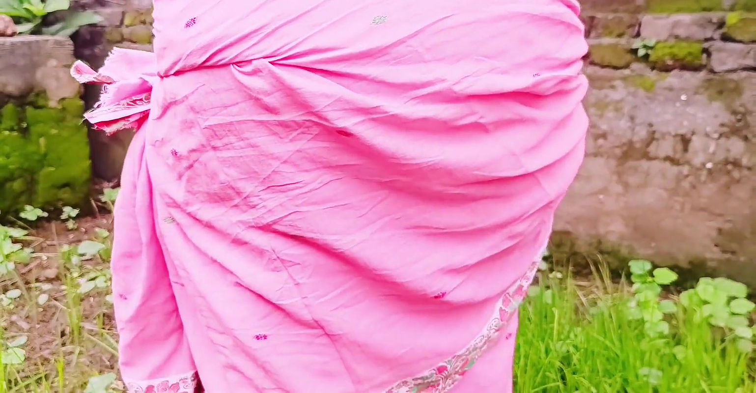 Villege forming hot sexy maid planing fir fucking with owner. Telugu Dirty Talks.part 1