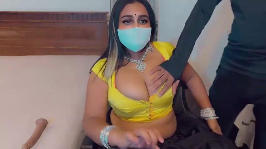 Stripchat-Public.Show-c-SonY_CaM-2024.07.07.190216