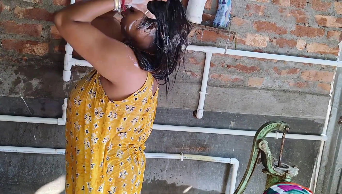 Loving with ritu (2)