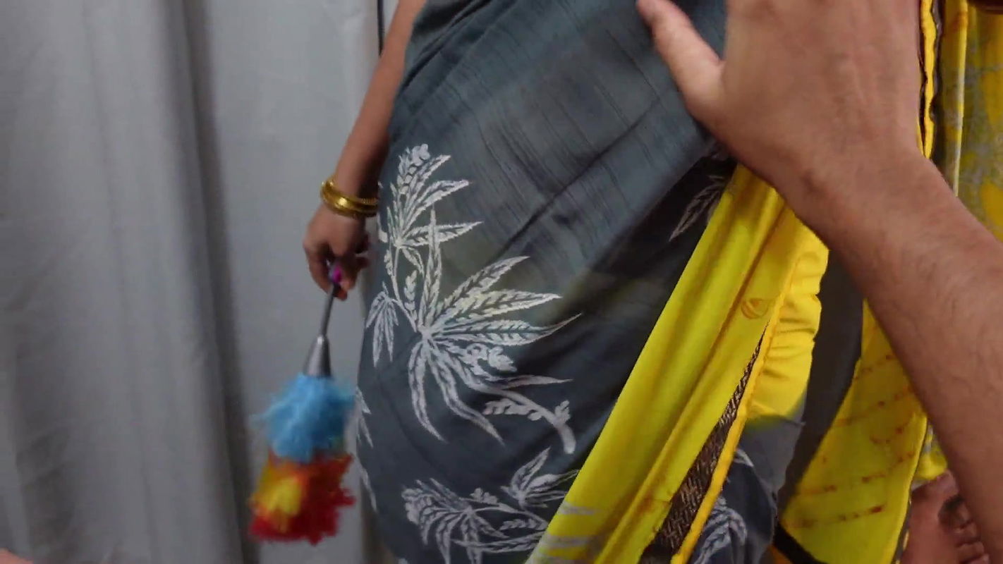 Indian maid aunty big boobs sucking and handjob