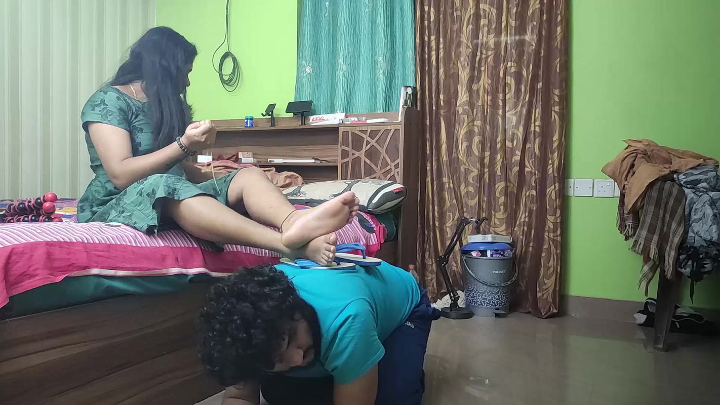 Foot Stool With Read Sound – Vaishnavi