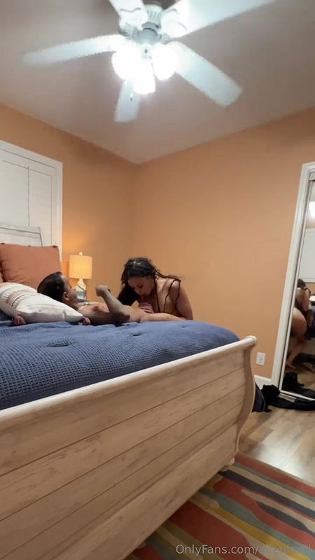 Instagram Star Vlogging Hook Up Fuck Session with Horny Girls