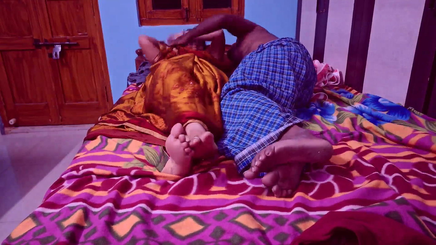 Passionate Sex with Big Boob Wife Creampie!