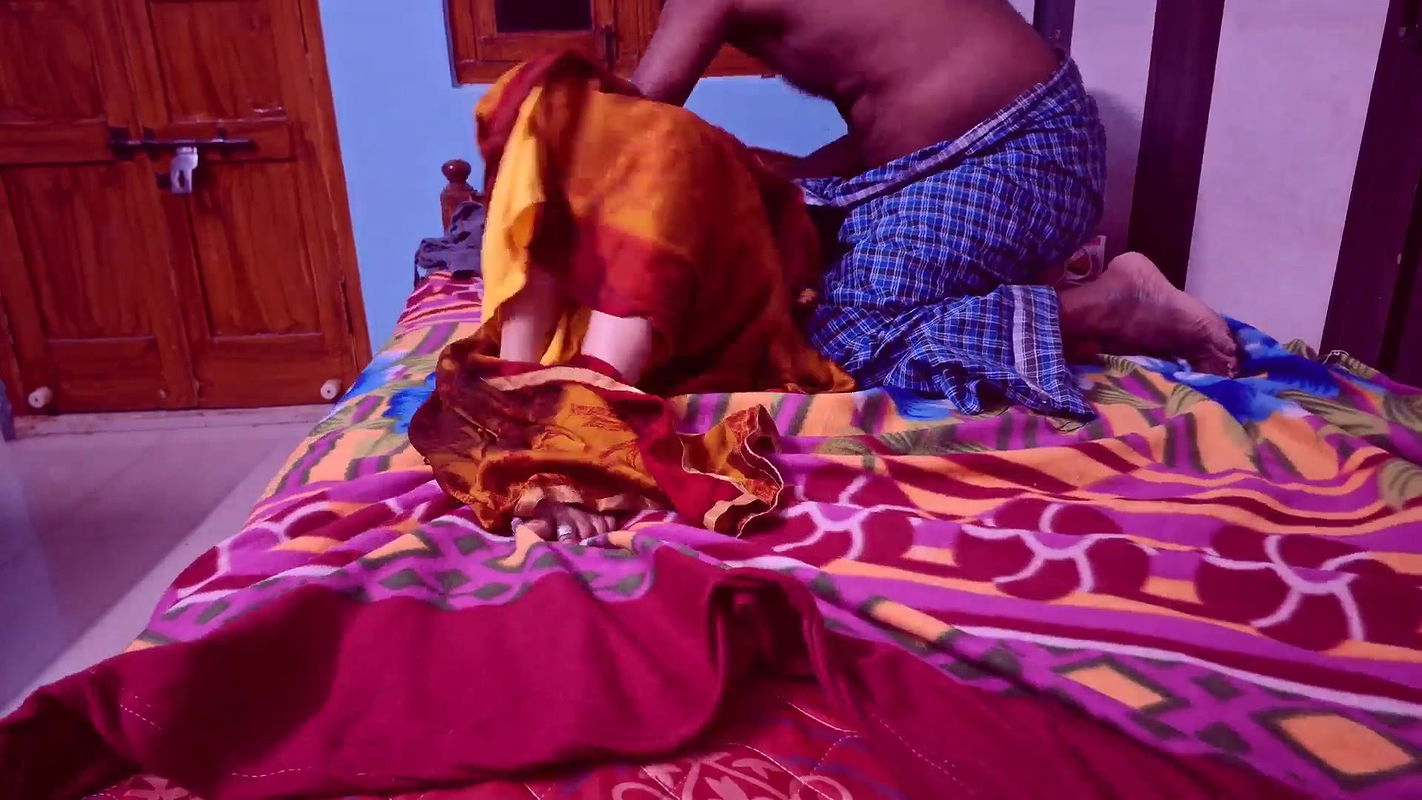 Passionate Sex with Big Boob Wife Creampie!