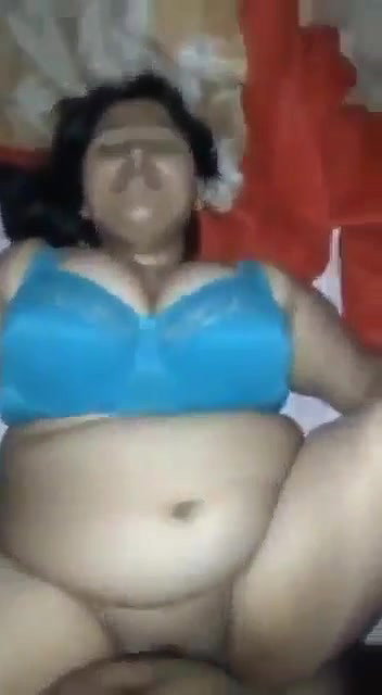 Desi fatty aunty