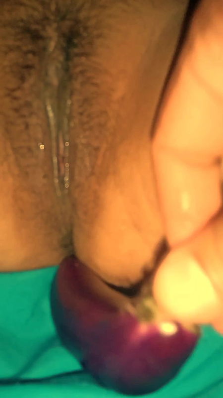 The Heat of My Pussy Was Calmed by the Brinjal Next to It.