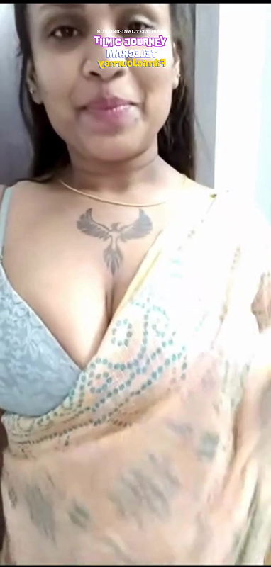 Insta MILF Veena Thaara New Live Teasing Hot With Nip Slip