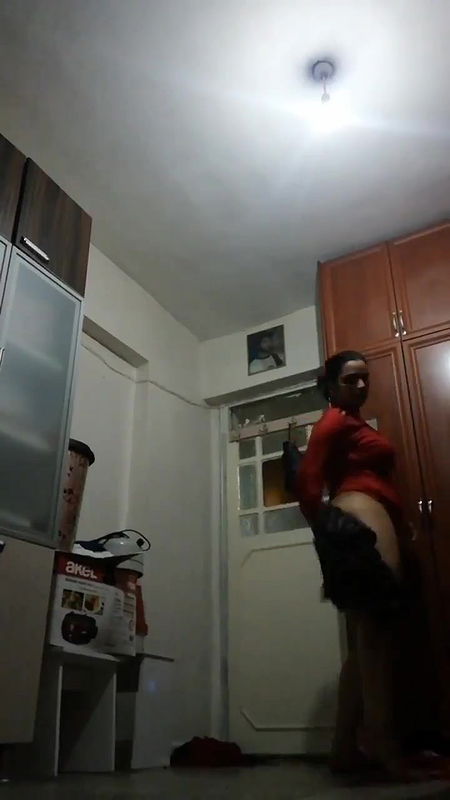 Dost ki girlfriend Sona Bhabhi Ko room Ko bulake jamkar chudayi ki