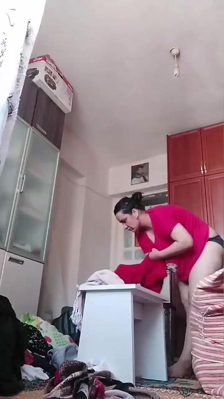 Dost ki girlfriend Sona Bhabhi Ko room Ko bulake jamkar chudayi ki