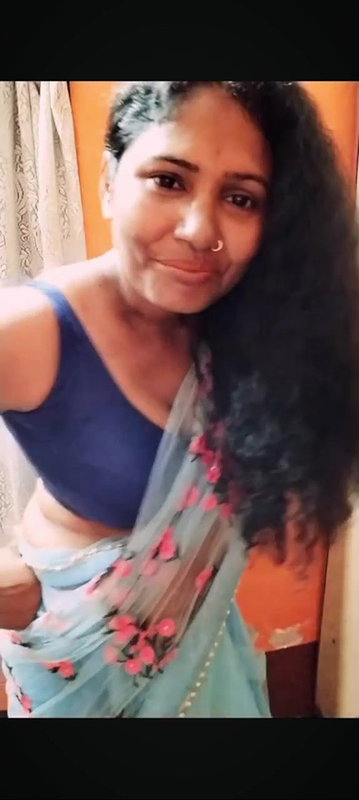 Bengali vlogger ritu