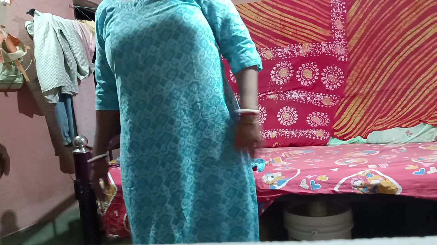 Daily Money Collector Female Agent Having Sex with Senior