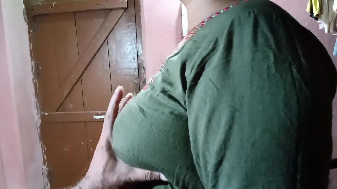 My Ex-lover Landlord’s Married Stepdaughter Secretly Came at Midnight – to Know How I Am