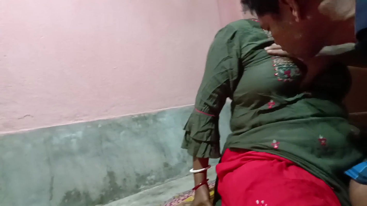 My Ex-lover Landlord’s Married Stepdaughter Secretly Came at Midnight – to Know How I Am