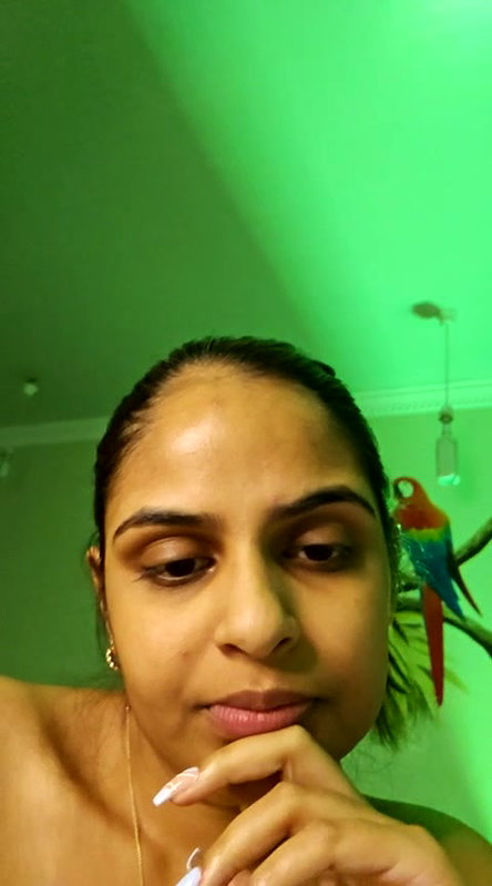 Curvy Nri  Dirty Snowball Show Her Curves And  Pussy Vibrator