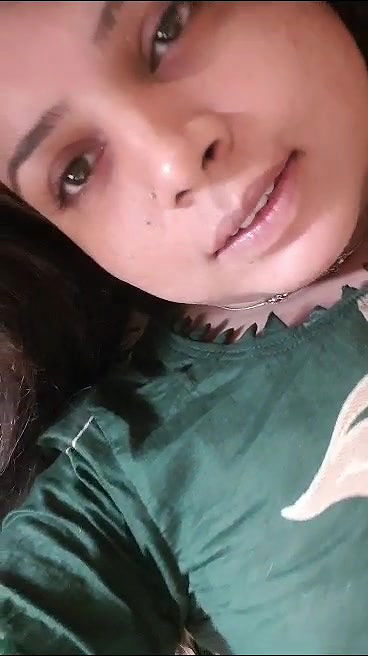 Hot and horny chubby babe