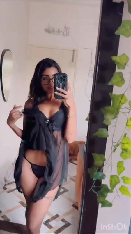 Simi Das Showing Boobs, Pussy & Shaking Ass and Masturbating with Dildo