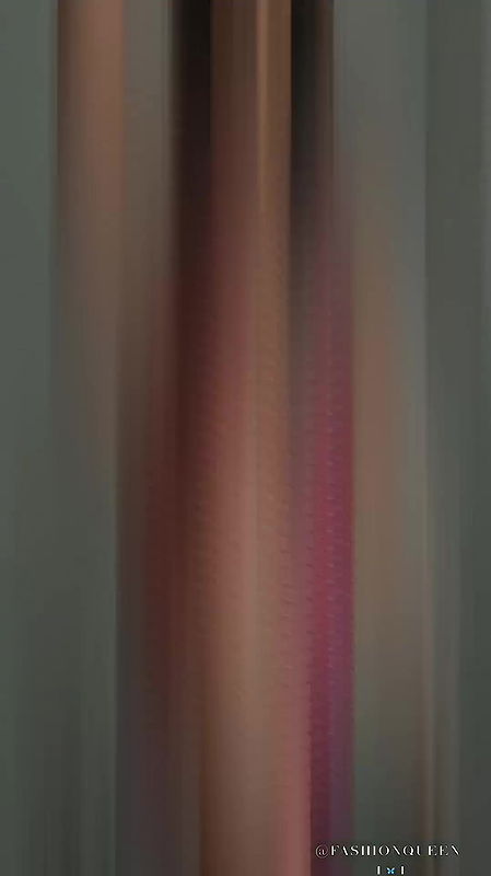 NAUGHTY BUSTY BABE IN BRA AND SARONG SEXY TEASE