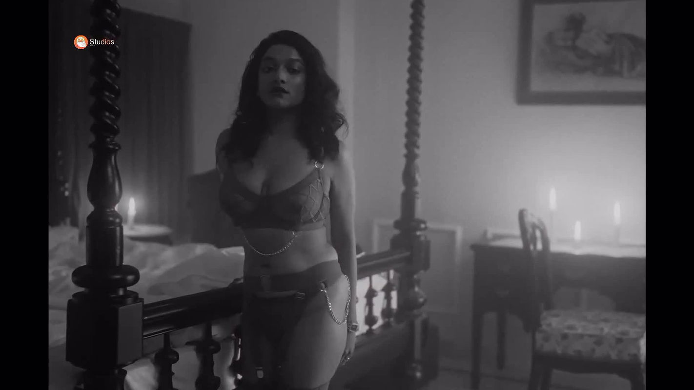 Lavanya Manickam Showing Nipples through Transparent Bikini