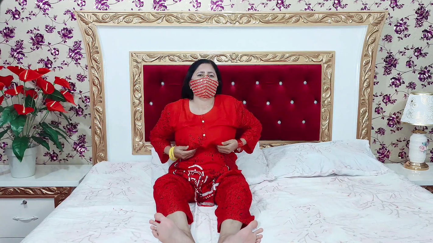 Hindi Mature Women Dildo Riding with Urdu Hindi Dirty Talking