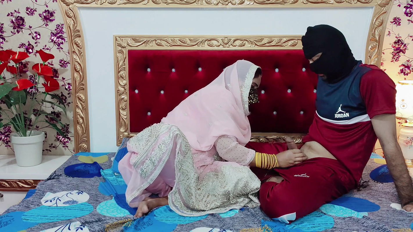 Indian Suhagraat Sex Big Boobs Hindi Bride with Her Husband