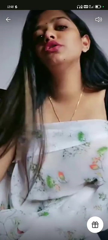 Big boobs girl live show