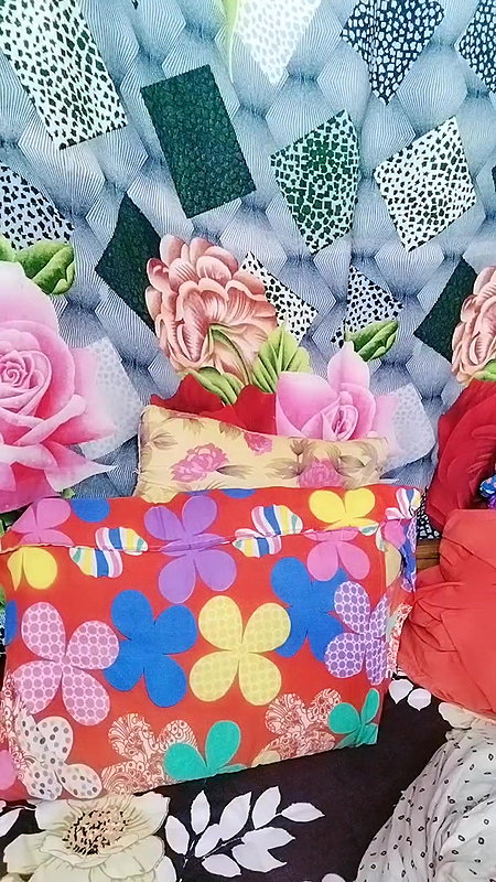 Rose girl Tango Live