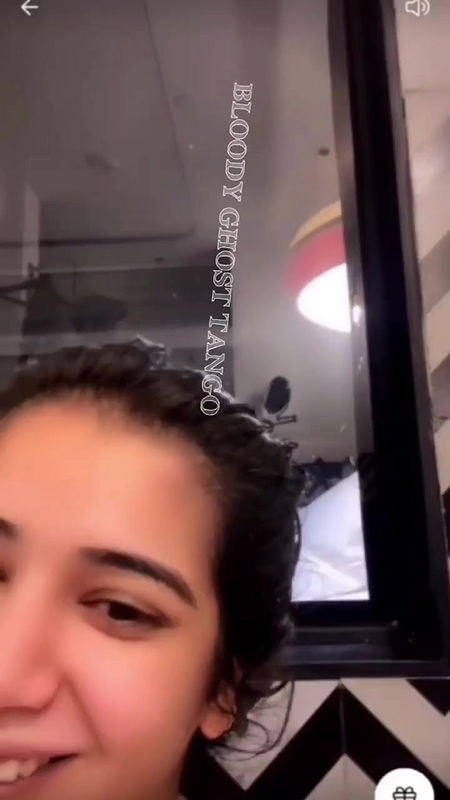 Insta Girl Kritika Kapoor Latest Live Showing Full Nude With Boobs and Ass In Shower