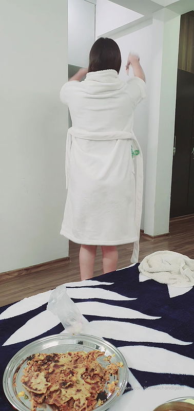 Model Sonika Chandigarh Teases Her Ass