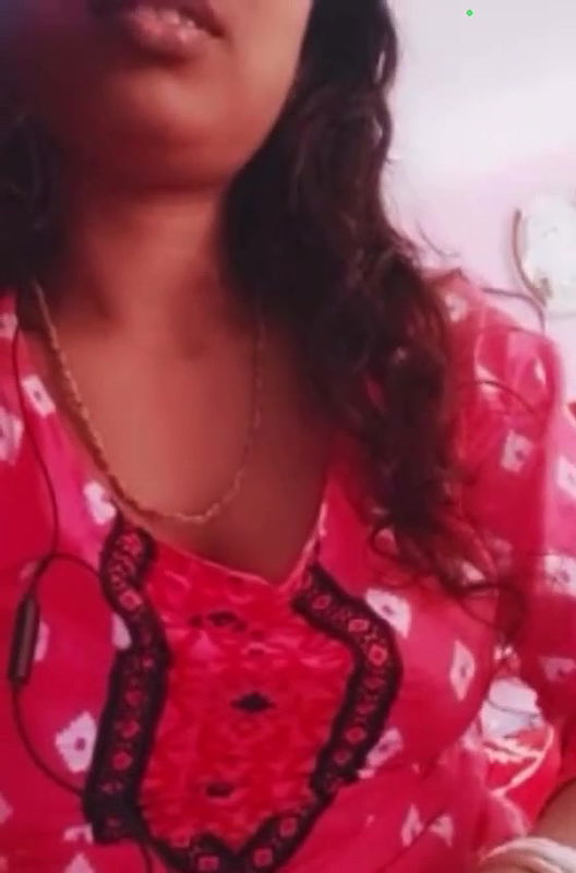 Beautiful Bhabi Showing