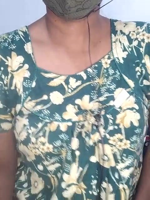 South Indian Tamil Wife Show Her Boobs And Pussy
