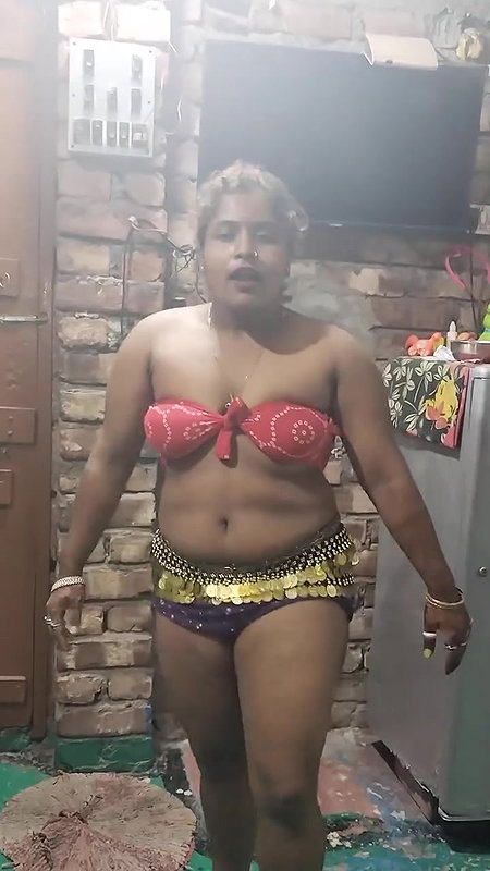 Big navel hot girl dance
