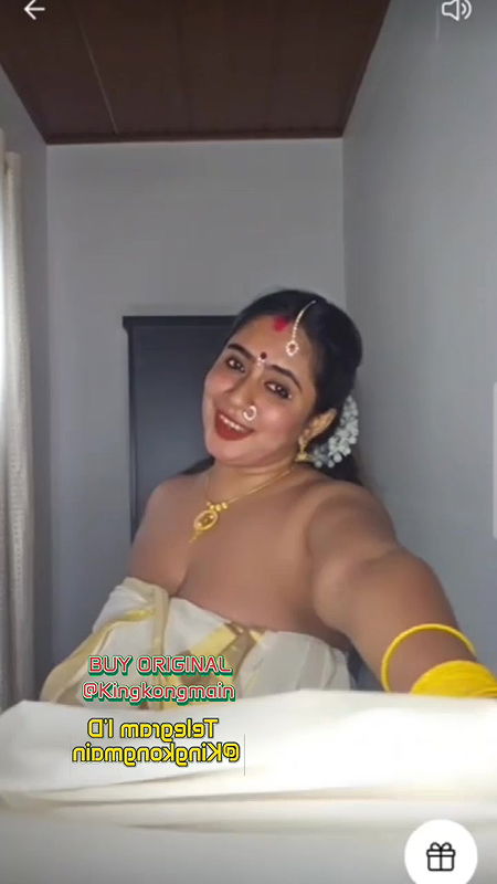 Nila Nambiar Saree Strip on Tango 1