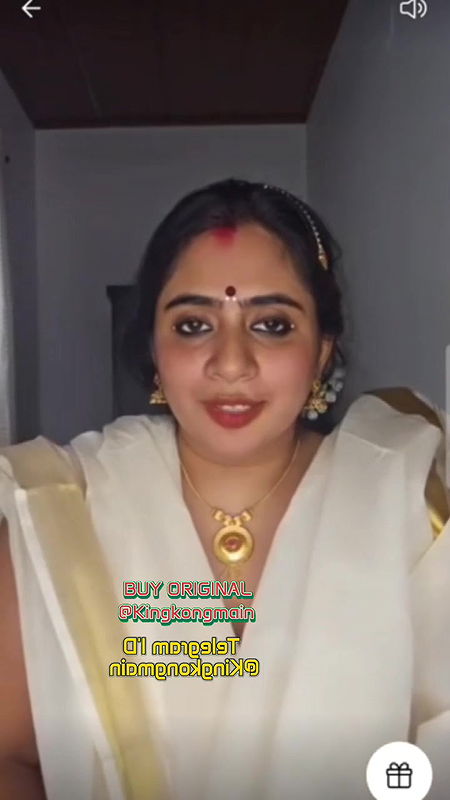 Nila Nambiar Saree Strip on Tango 1