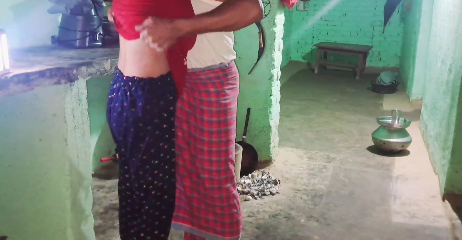 Desi Indian Big Boobs Stepmom Teachers her Stepson How to Fuck when Not at home