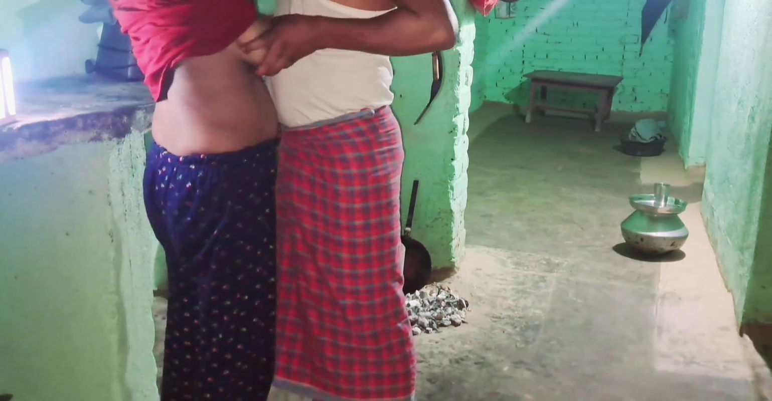 Desi Indian Big Boobs Stepmom Teachers her Stepson How to Fuck when Not at home