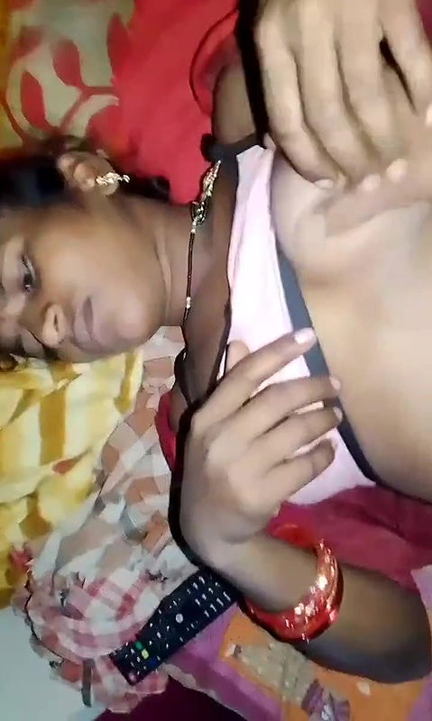 Odia sexy Bhabhi boobs press. Sexy girl sikha