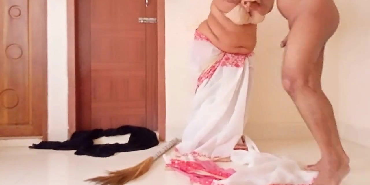 padosi masi ko assi sey chudai