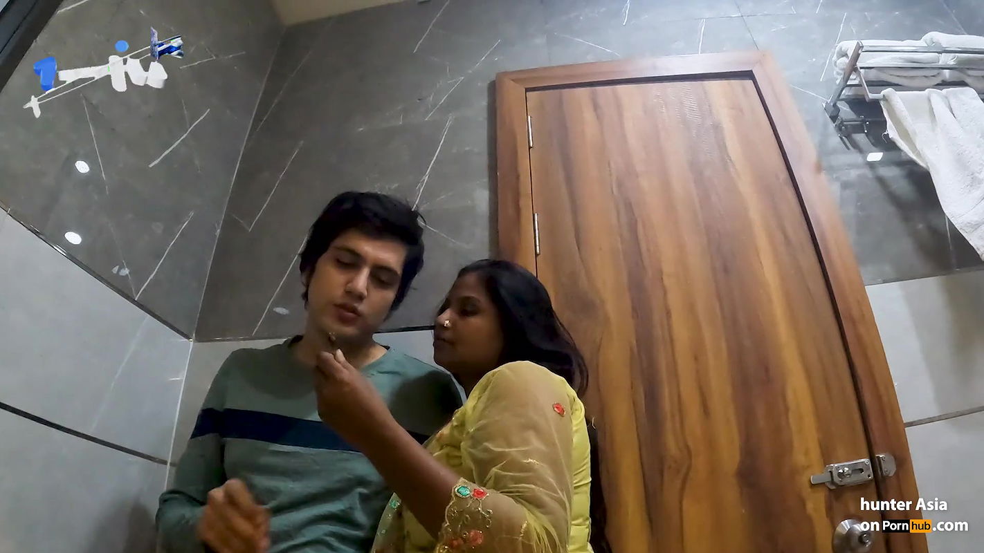 Falling in love with bhabhi ji – Smoking Love