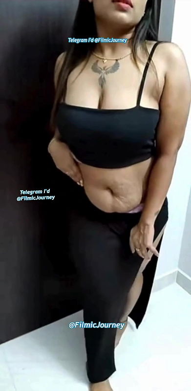 Insta MILF and Youtuber Veena Thaara Teasing Ass Crack and Nipples