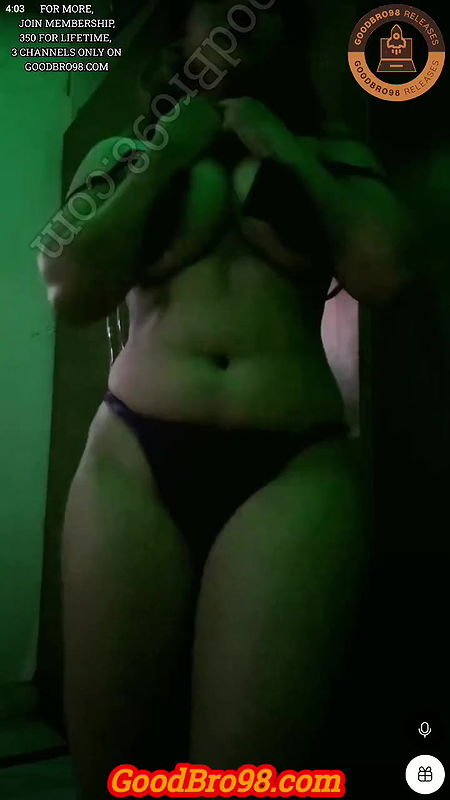 Senorita Live on Tango Teasing Her Boobs and Ass