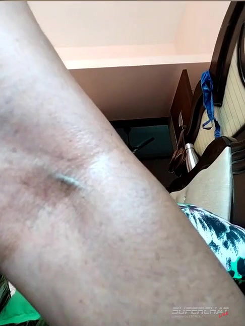 South Indian Tamil Aunty Show Her  Big Boobs
