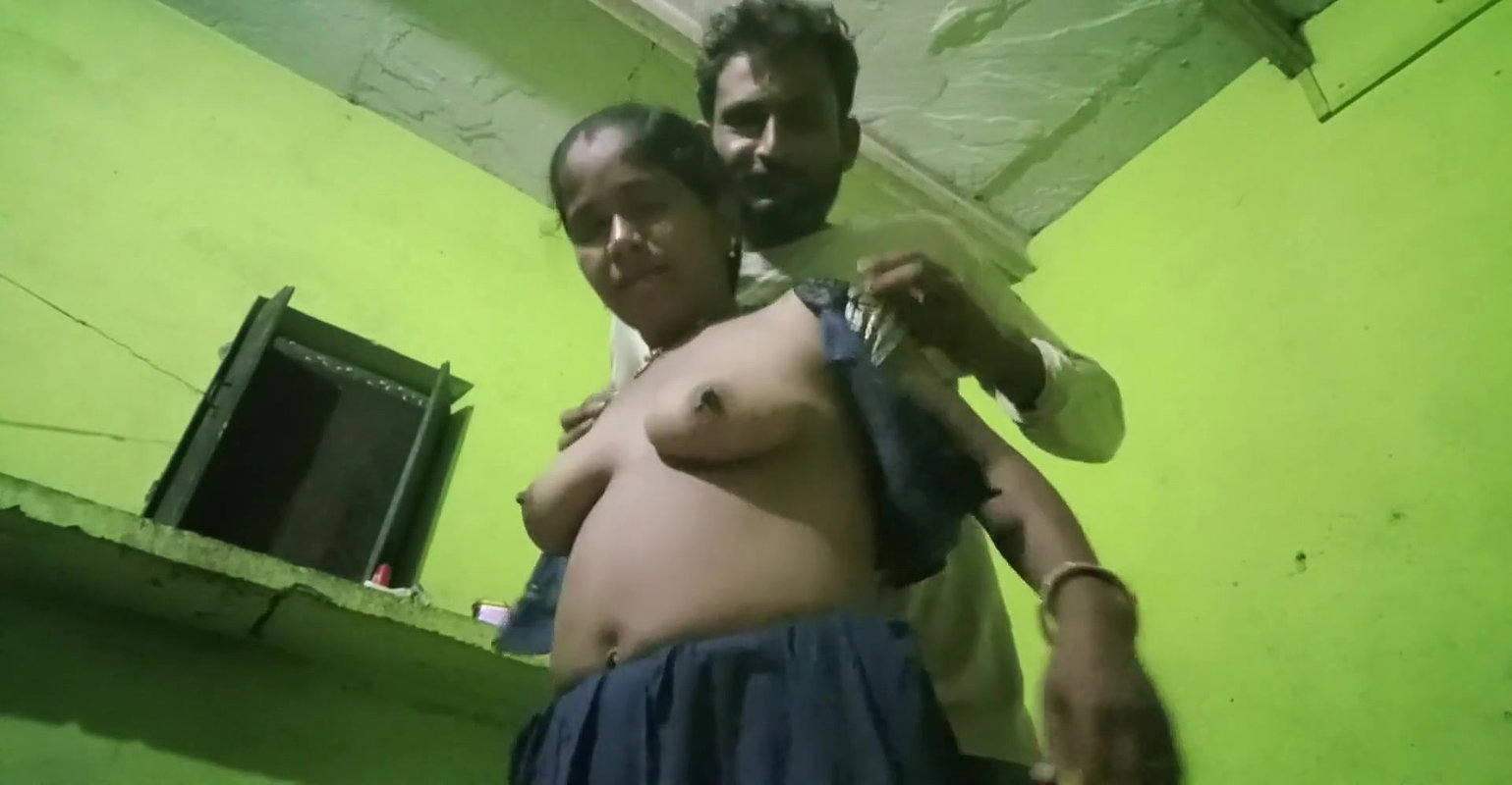 Indian Desi Hot Bhabhi’s Tremendous Kudai