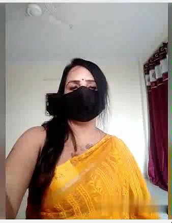 Tanvi Bhabhi on Stripchat Pussy Show