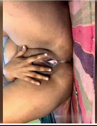 Tanvi Bhabhi on Stripchat Pussy Show