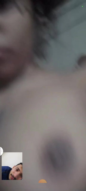 Beautiful Gf Showing