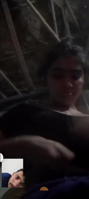 Beautiful Gf Showing