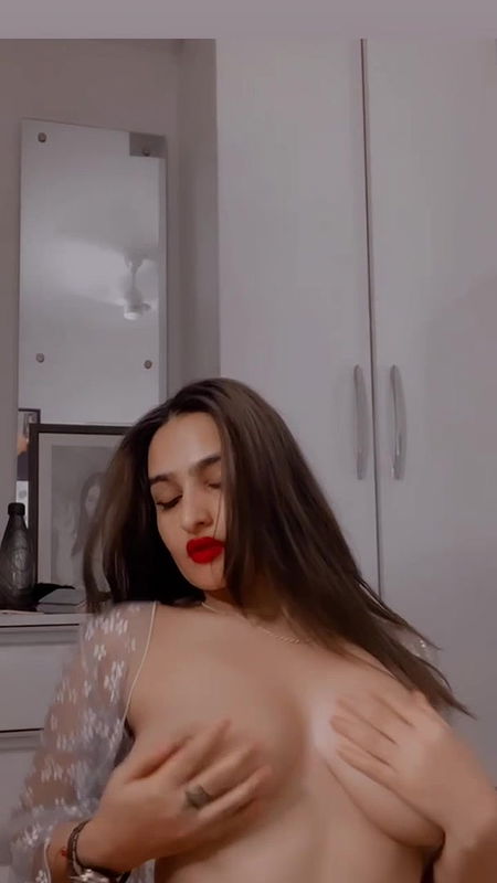 Sassy Poonam Show Topless Boobs
