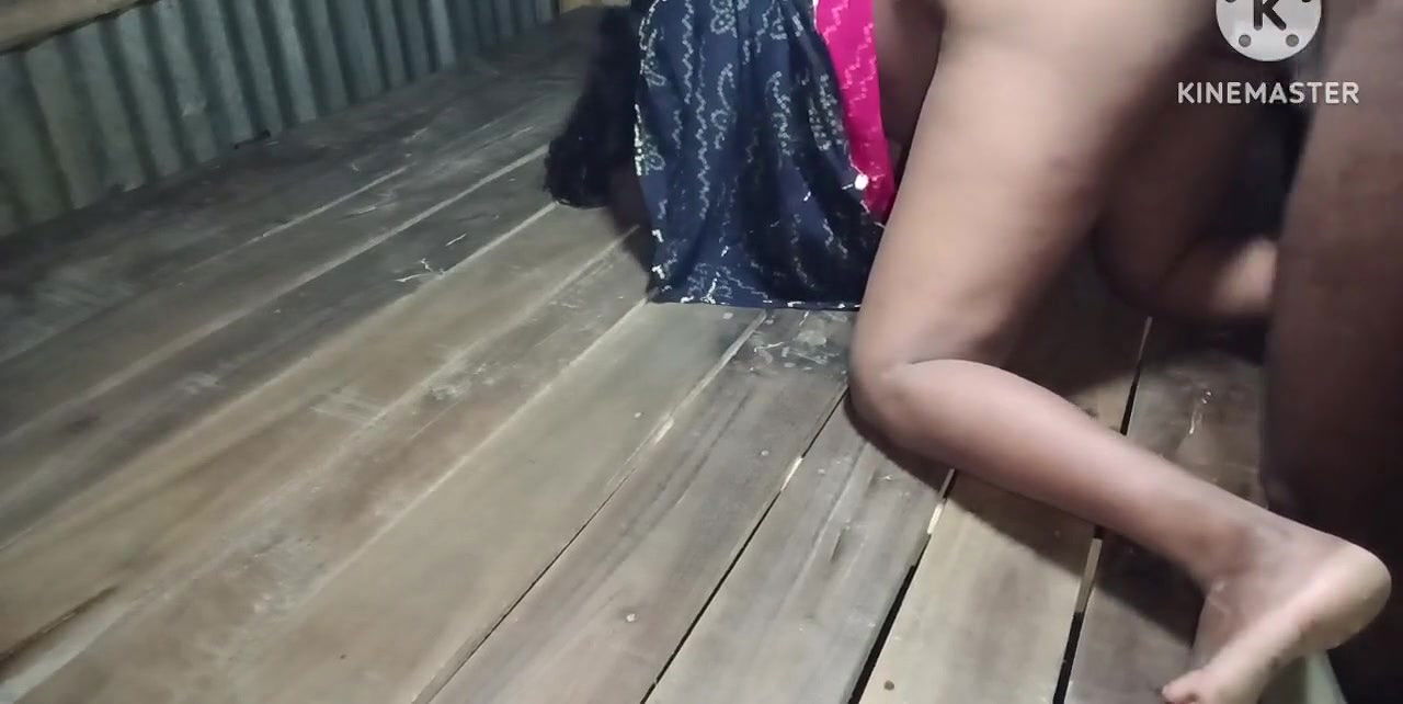 Desi bhabhi chudai karke Pani nikal Diya bahut maja aaya